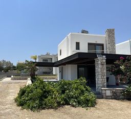 Lahania holiday home rental