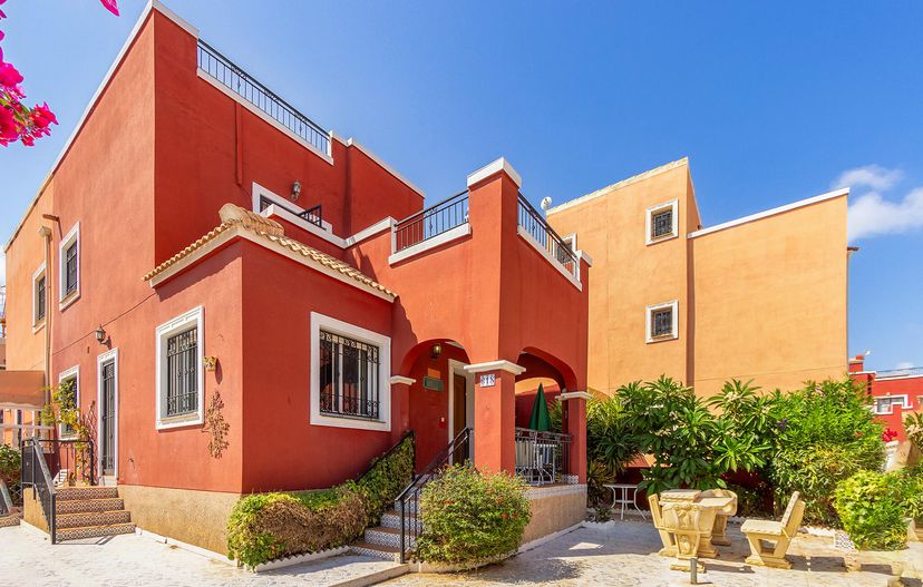 Villa in Los Montesinos, Spain