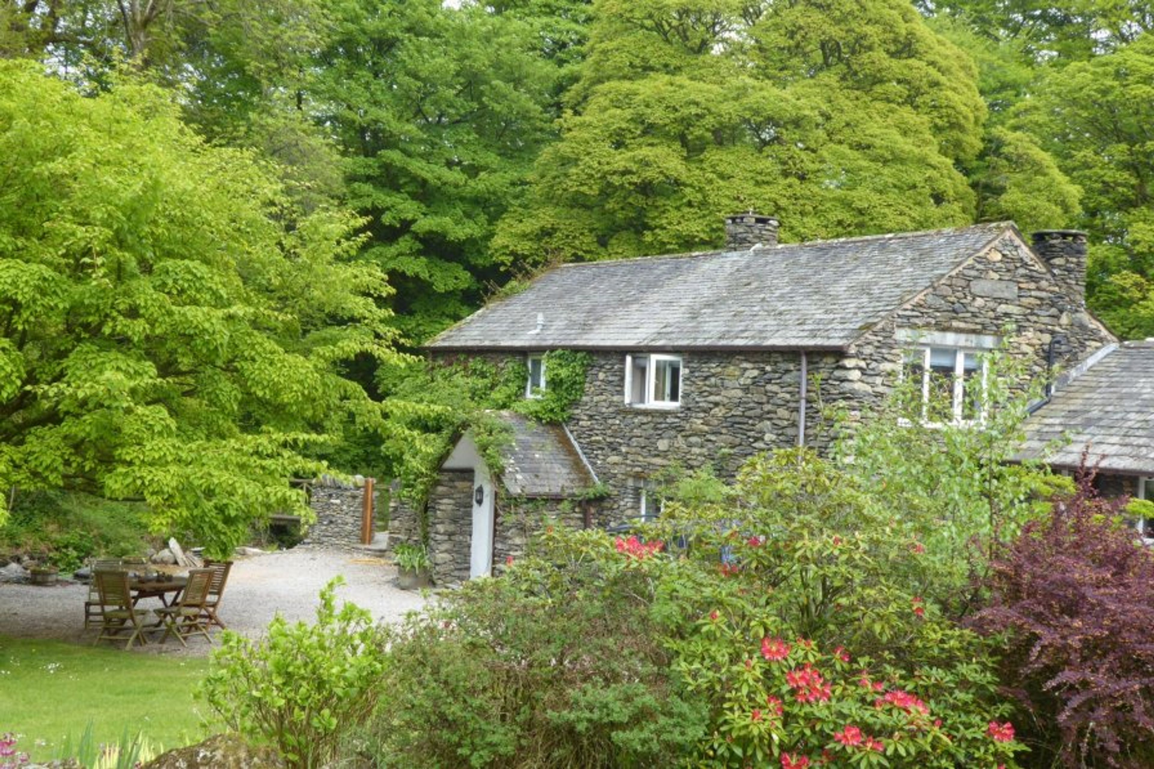Riverside Cottage 