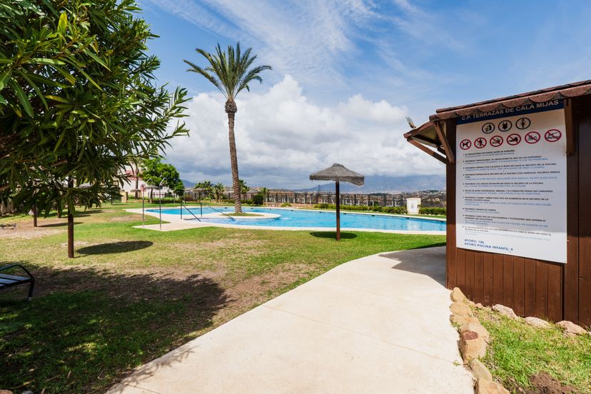 Apartment in Colinas De La Cala, Spain