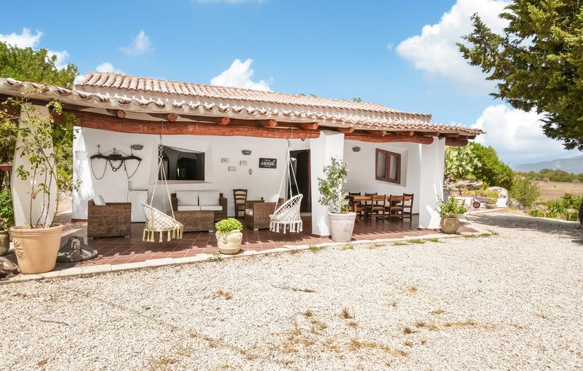 Villa in Italy, Orgosolo