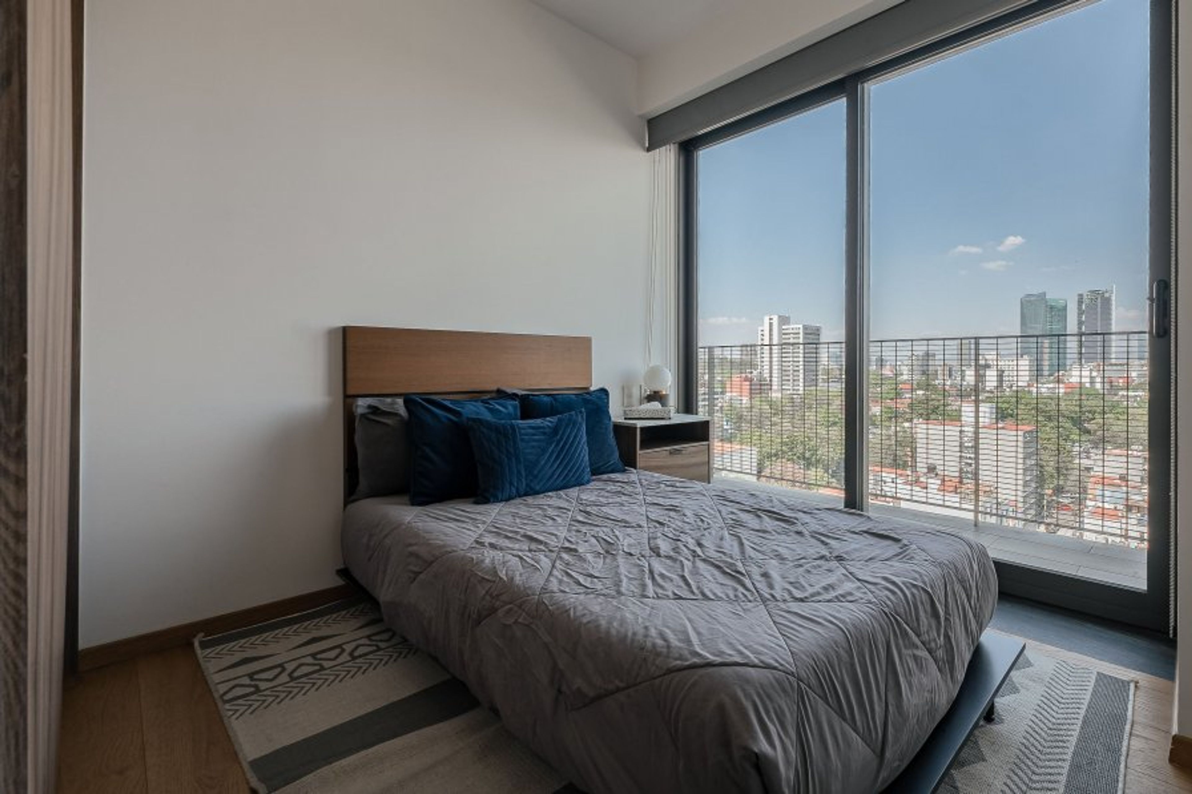 Individual bed
