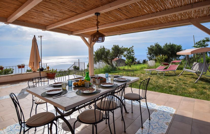 Villa in Longobardi, Italy