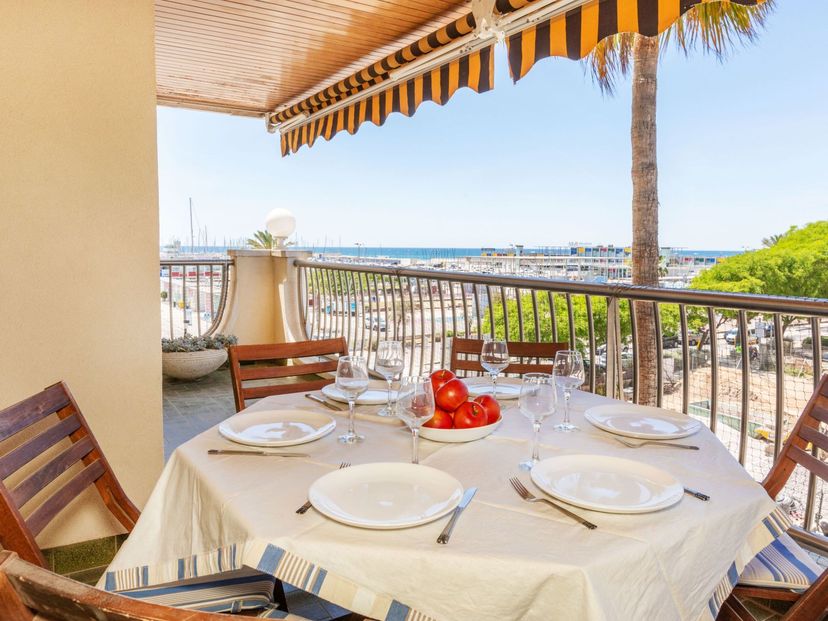 Apartment in La Platja de Calafell, Spain