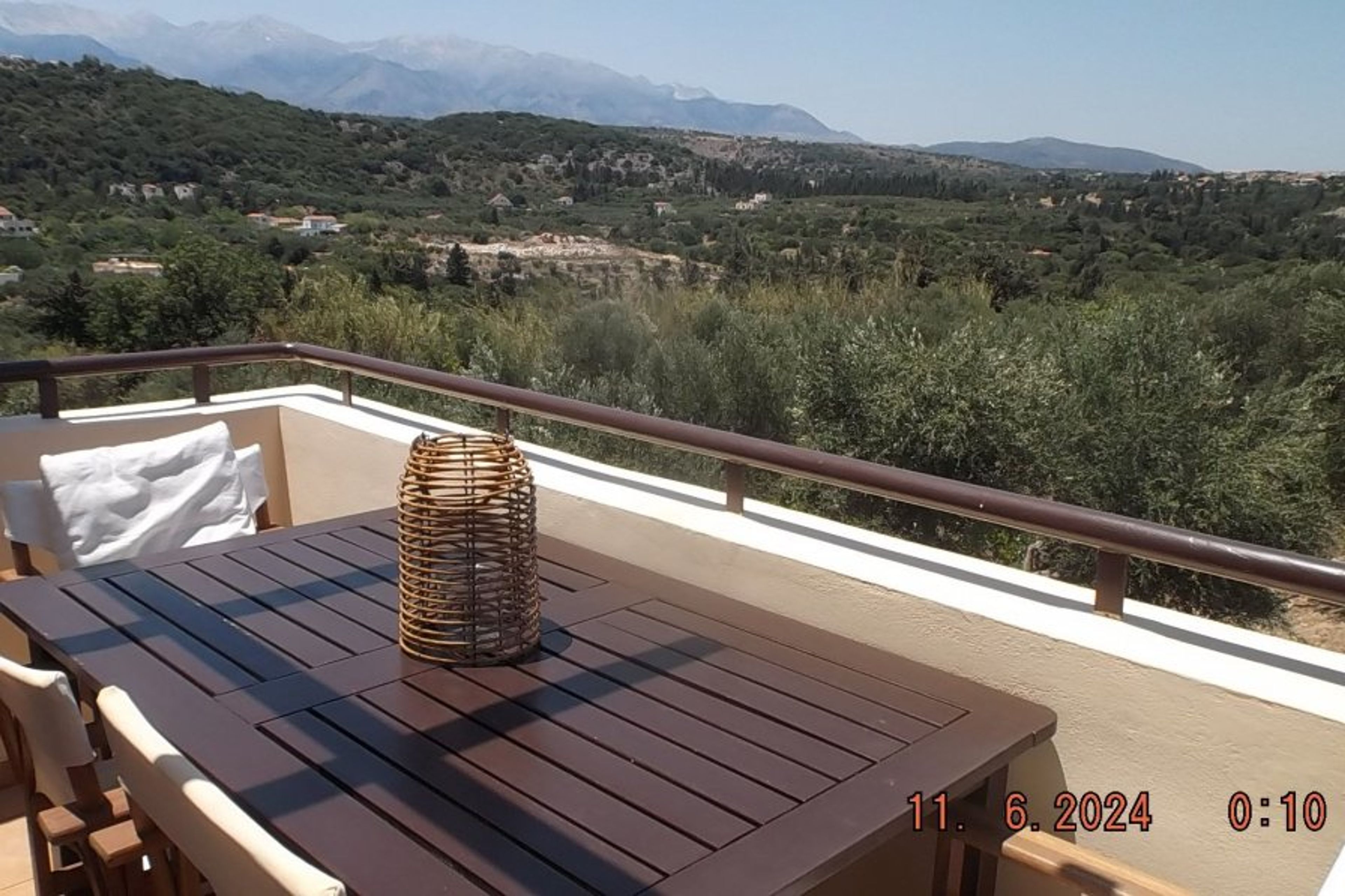 Upstairs balcony with views of White Mountains and the sunsets,