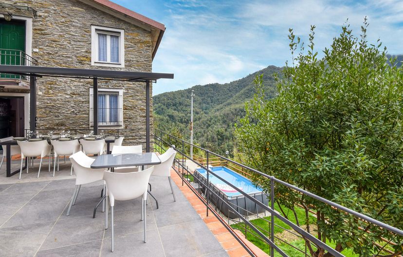 Villa in Italy, Aveno