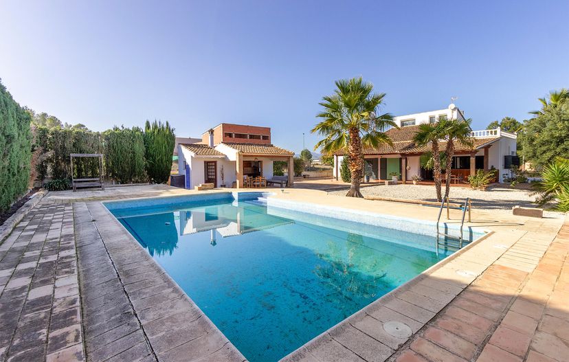 Villa in Spain, Urbanización Coto Riñales