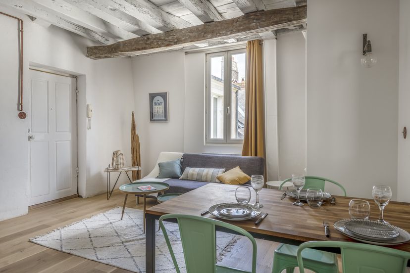 Apartment in Graslin-Commerce, France