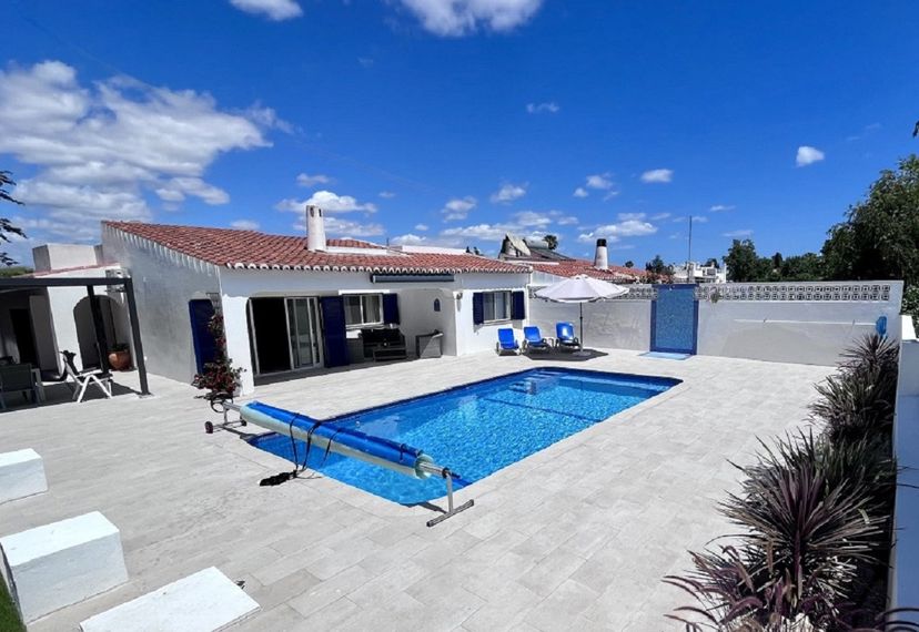 Villa in Mato Serrão, Algarve