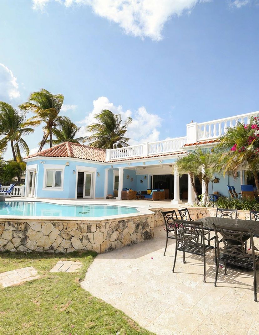 Villa in Antigua and Barbuda, Jolly Harbour