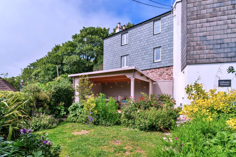Cottage in United Kingdom, Maker-With-Rame