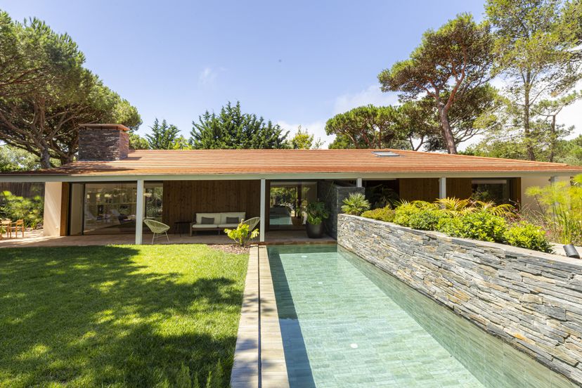 Villa in Quinta da Marinha, Lisbon Metropolitan Area