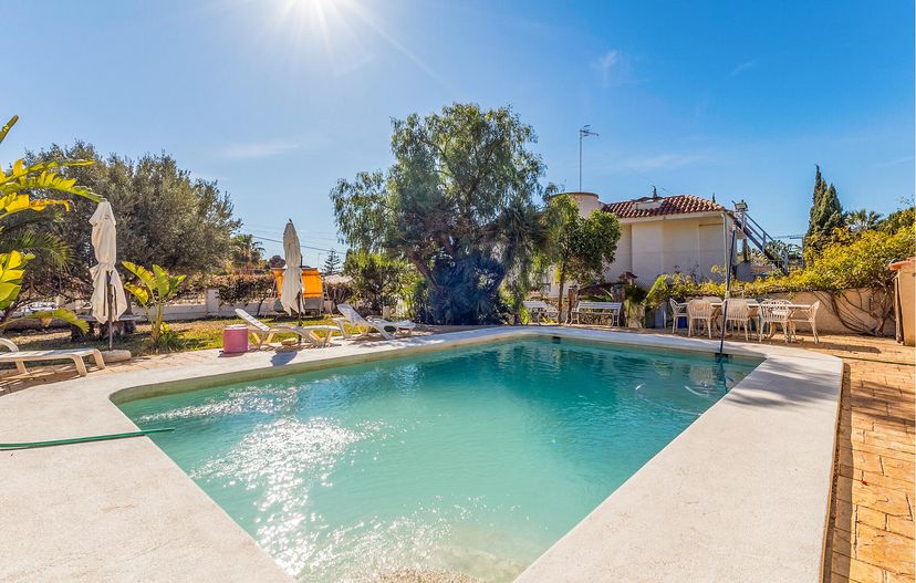 Villa in Spain, L'Amerador