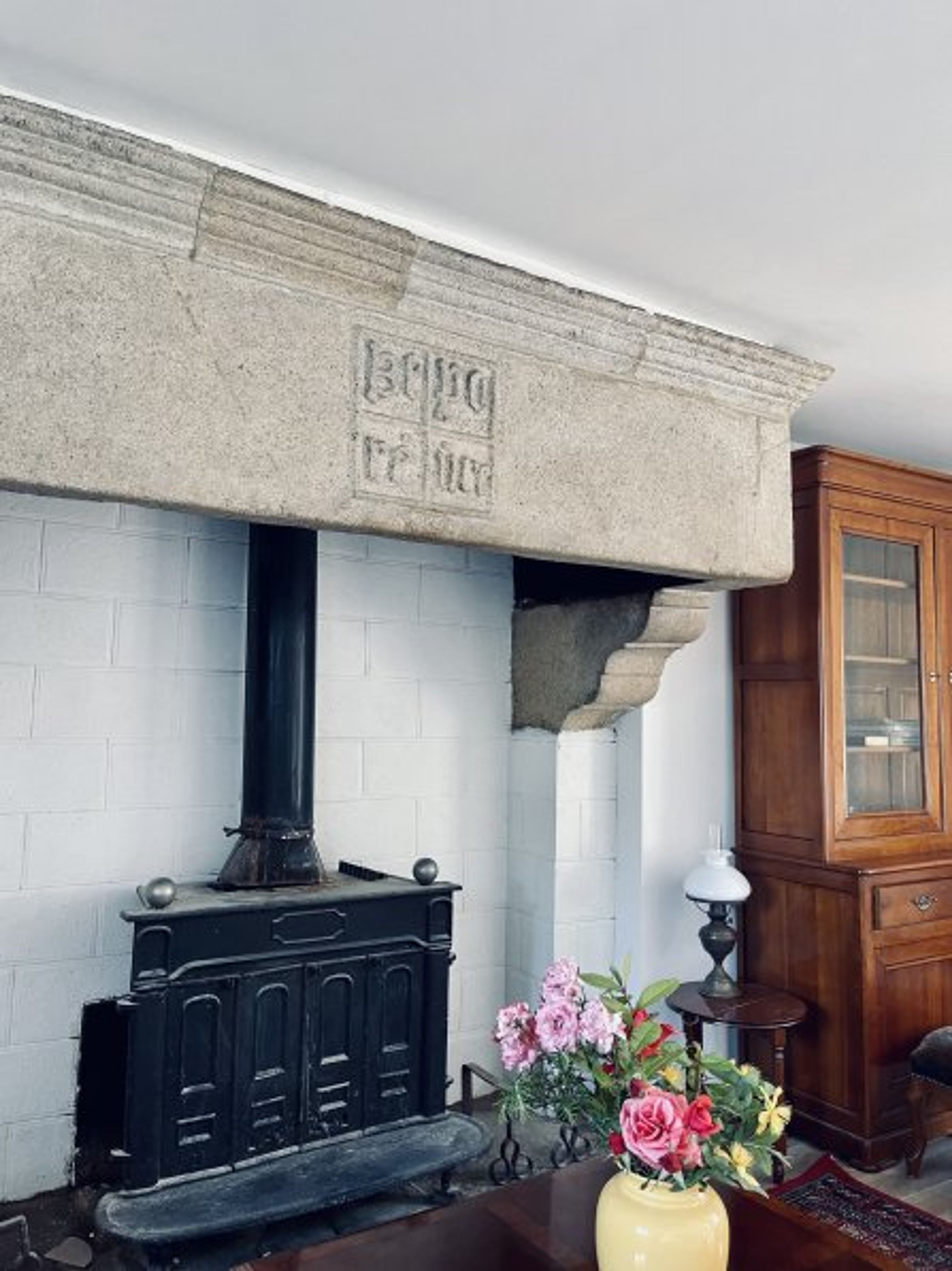 picturesque fireplace large reception room 