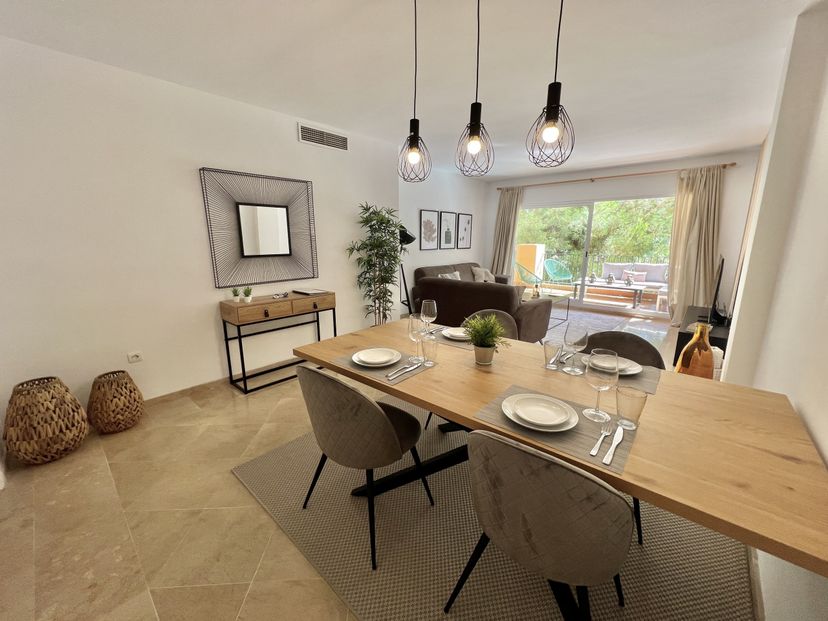 Apartment in Sitio de Calahonda, Spain