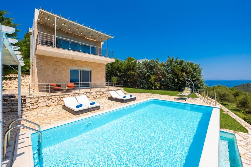 Villa in Greece, Lefkas Island: Beautiful villa with private pool and terrace with sea views