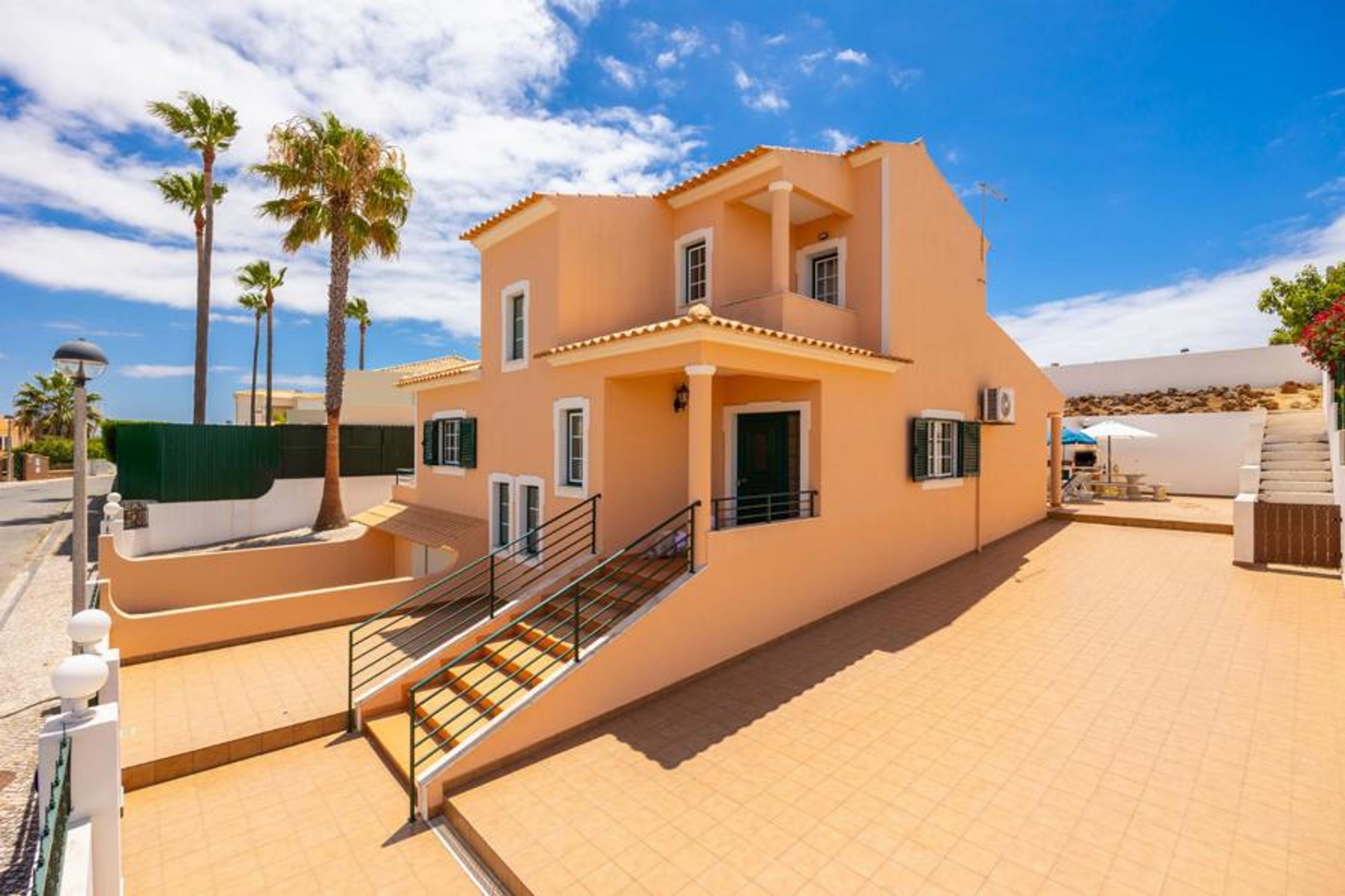 Beautiful villa with private pool and terrace