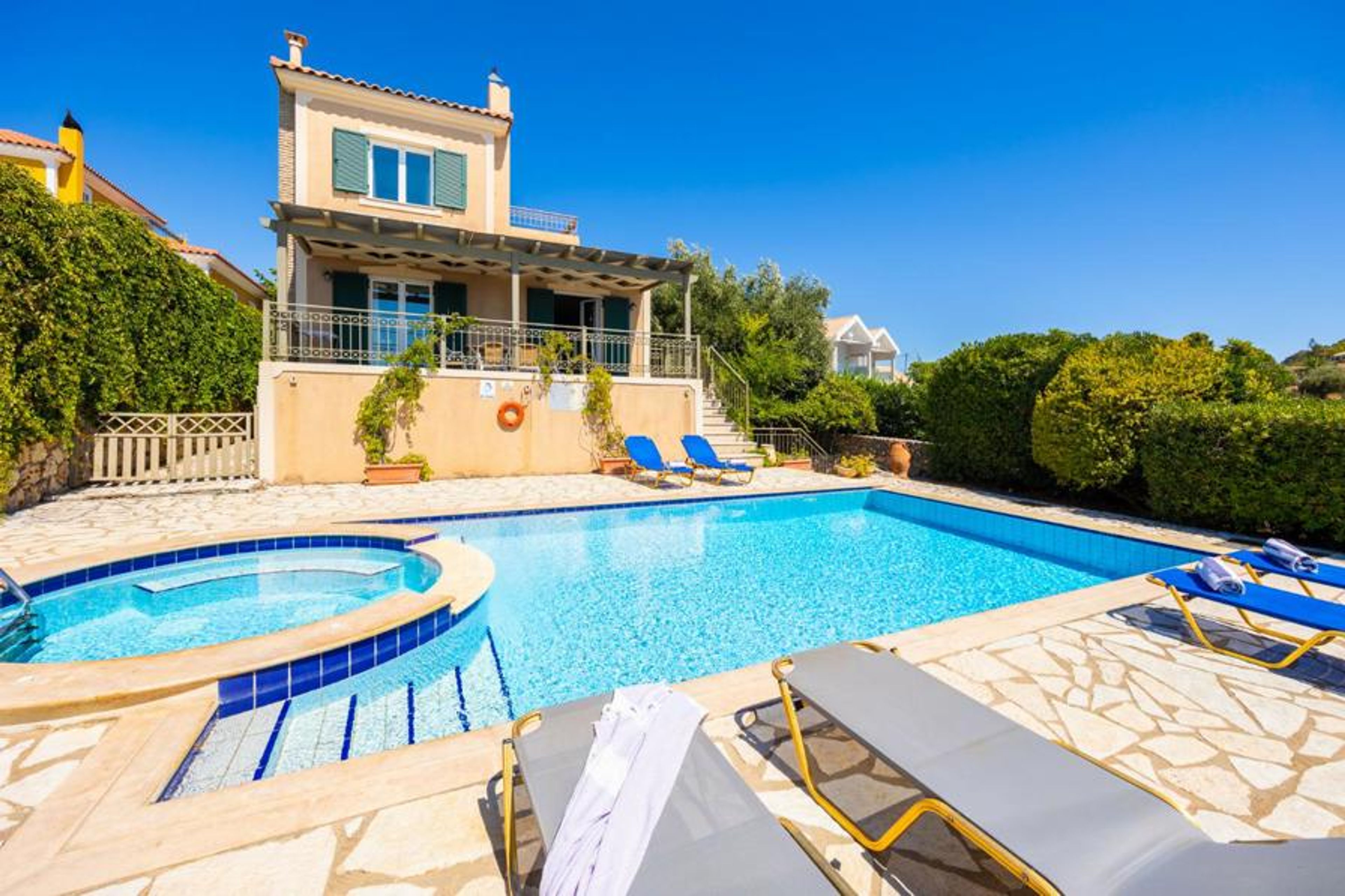 Beautiful villa with private pool and terrace with sea views