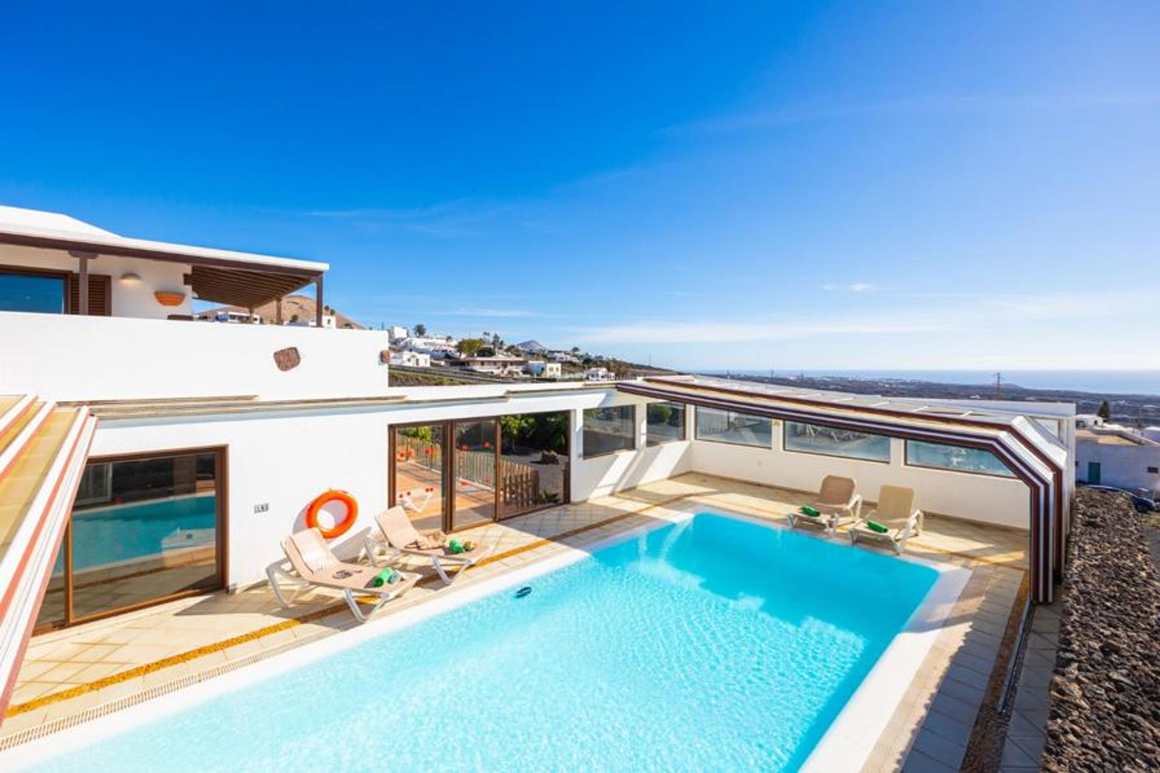 Beautiful villa with private pool and terrace with sea views