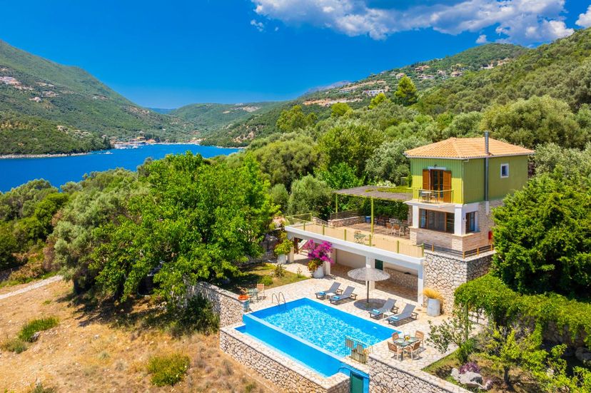 Villa in Greece, Lefkas Island: Beautiful villa with private pool and terrace with sea views