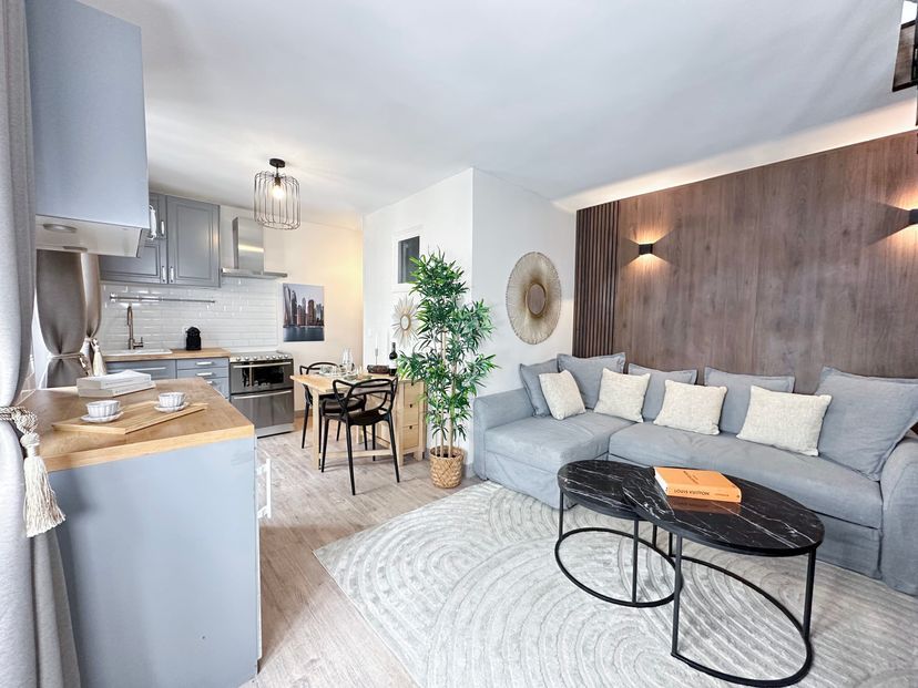 Apartment in Muette, Paris