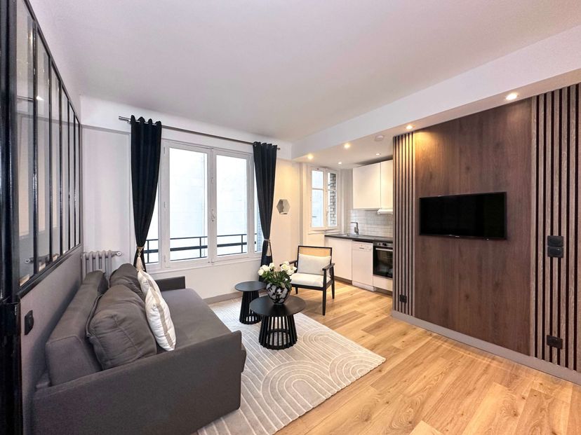 Apartment in Madeleine, Paris