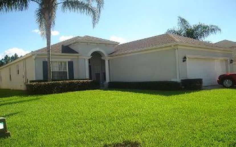 Villa in Calabay Parc, Florida: frontage