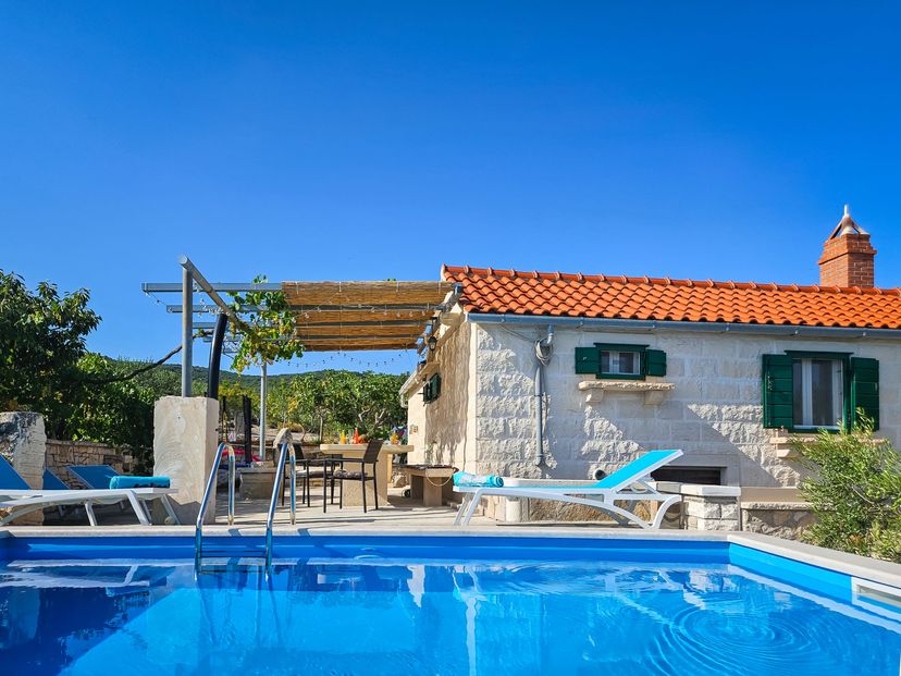 Villa in Pražnica, Croatia