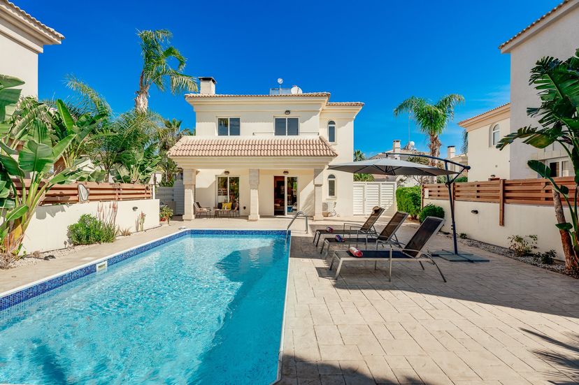 Villa in Kapparis, Cyprus