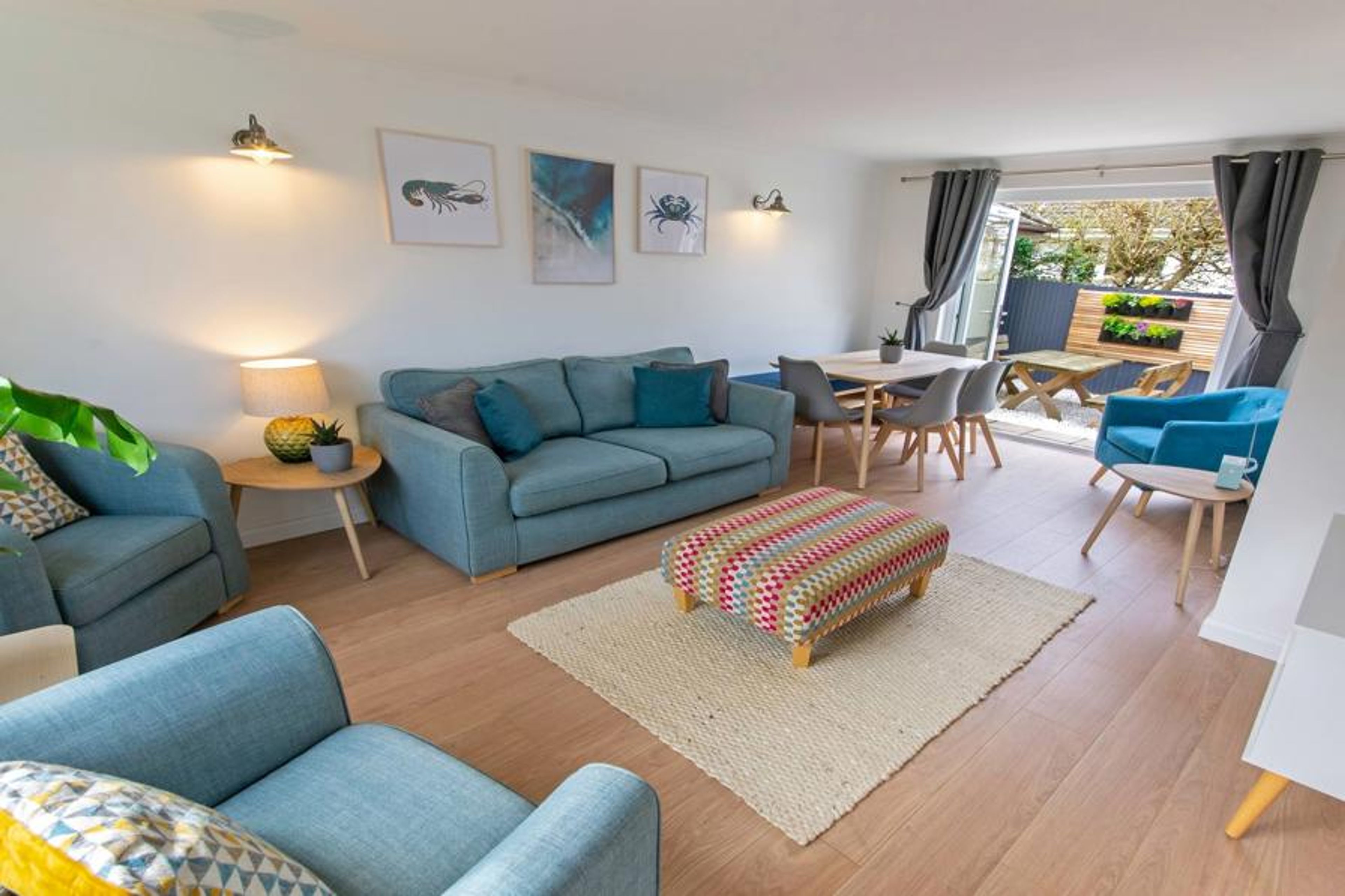 Beautiful Skandi inspired lounge with French doors to the rear garden