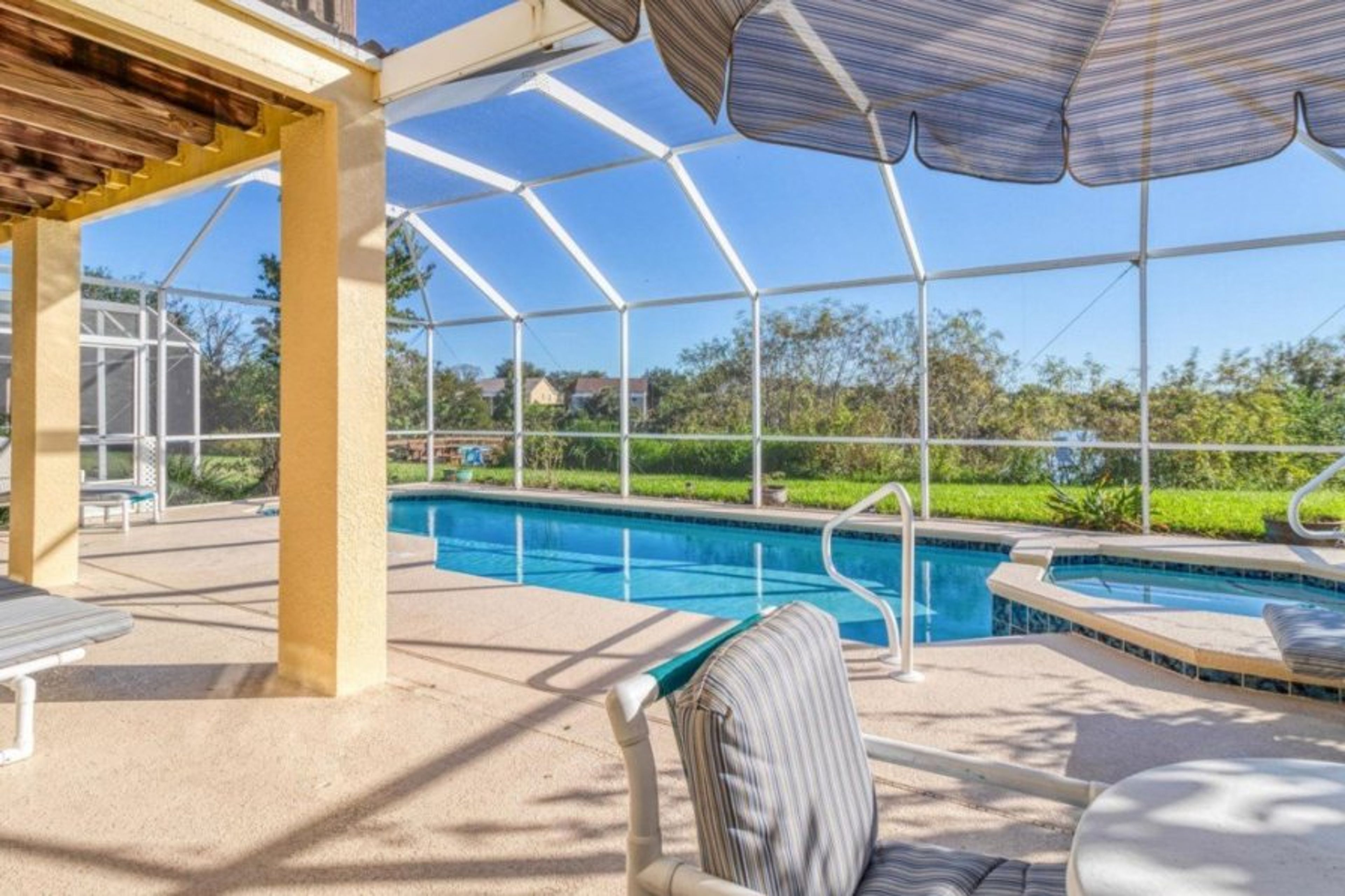Oversized pool deck - south facing onto lake