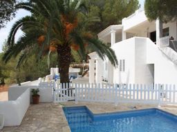 Holiday villa in Ibiza with private pool