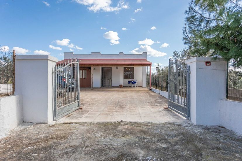 Villa in Italy, Taviano