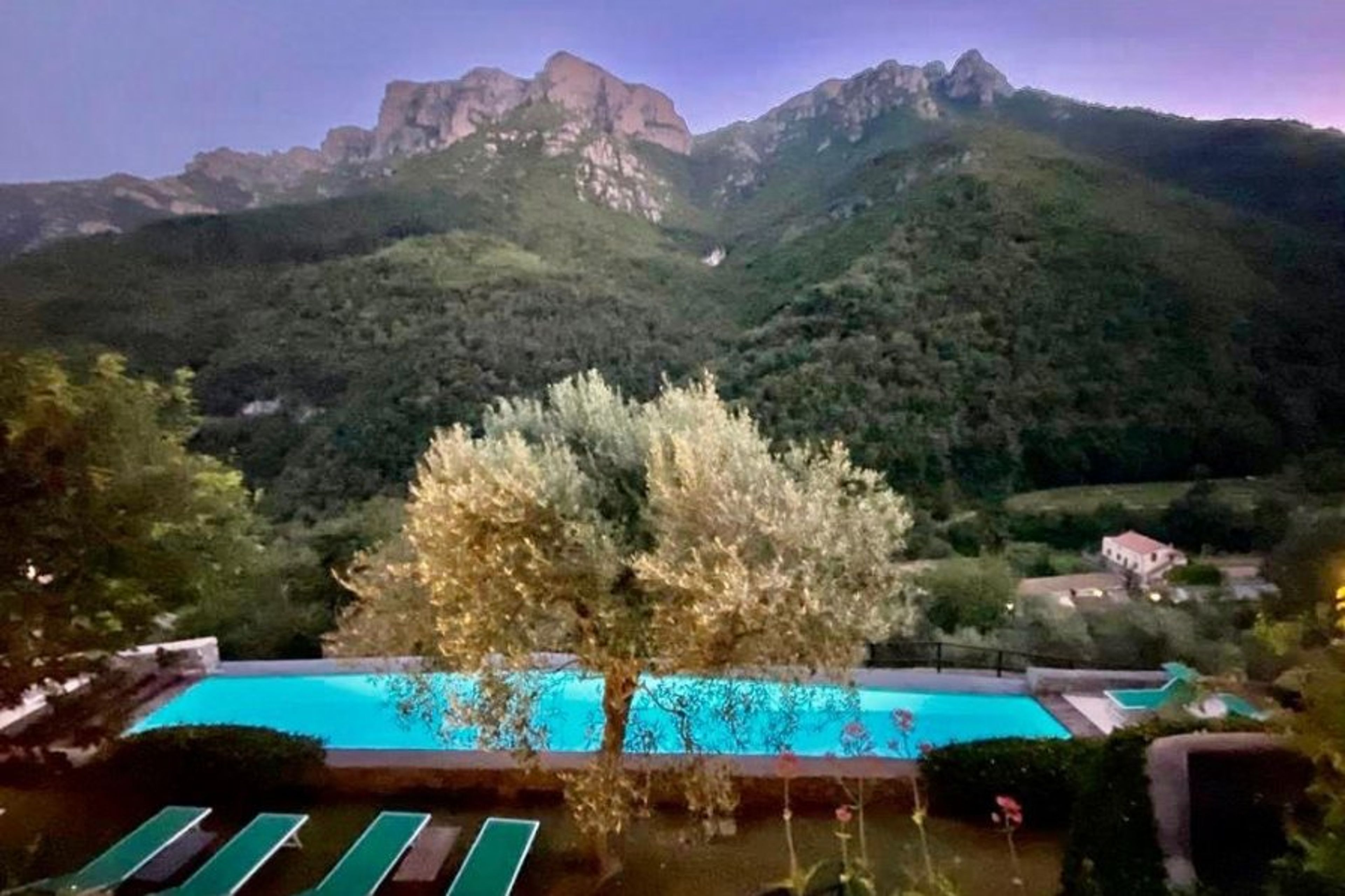  swimming in the gorgeous pool, exclusively for renters and owners 