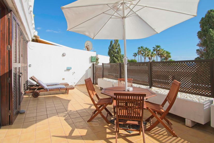 Holiday apartments in South Tenerife from £28 Clickstay