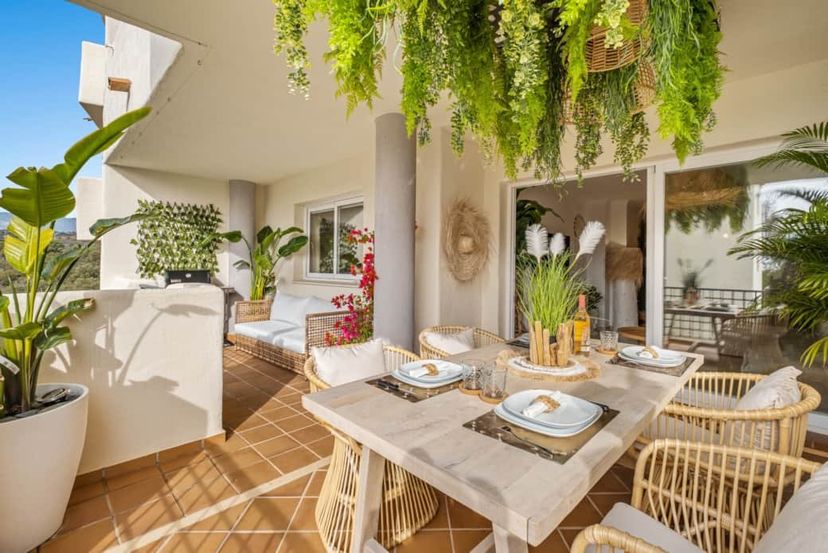 Apartment in Elviria, Spain