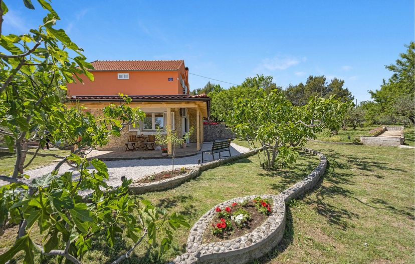 Villa in Piramatovci, Croatia