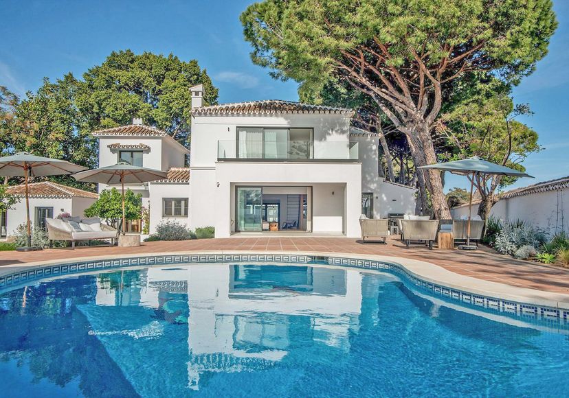 Villa in Urbanización Artola Alta, Spain