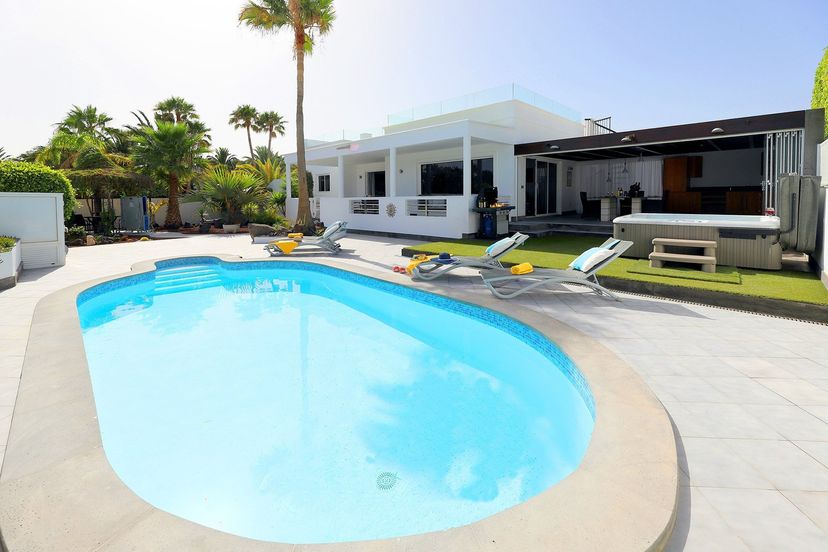 Villa in Puerto Calero, Lanzarote