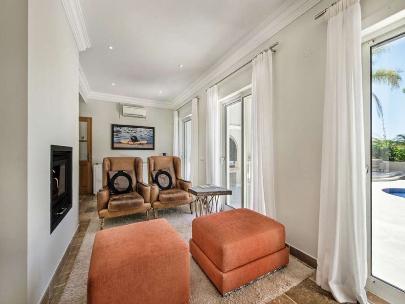 Villa in Areias de Almansil, Algarve