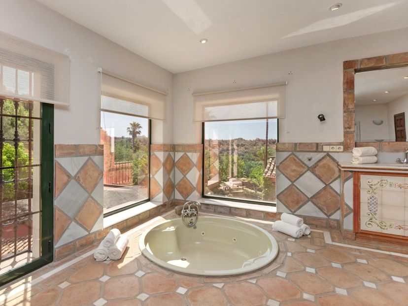 Villa in Benahavís, Spain