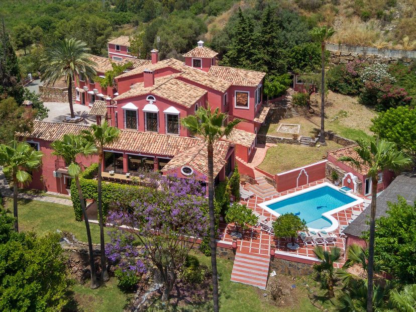 Villa in Benahavís, Spain
