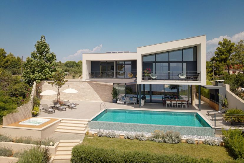 Villa in Croatia, Sućuraj