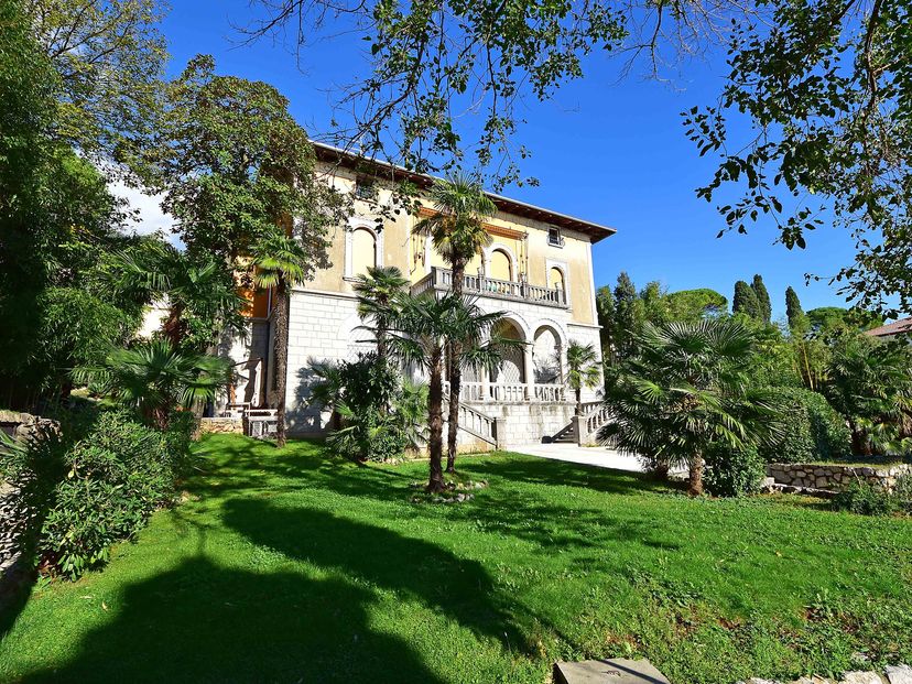 Apartment in Croatia, Opatija: House