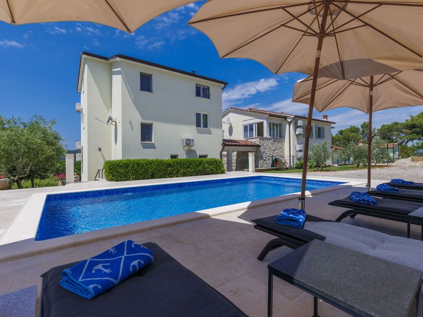 Villa in Croatia, Trgetari