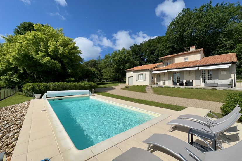 Villa in Douzillac, France
