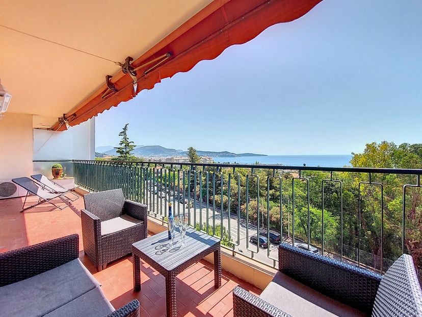 Apartment in Lanterne, the South of France
