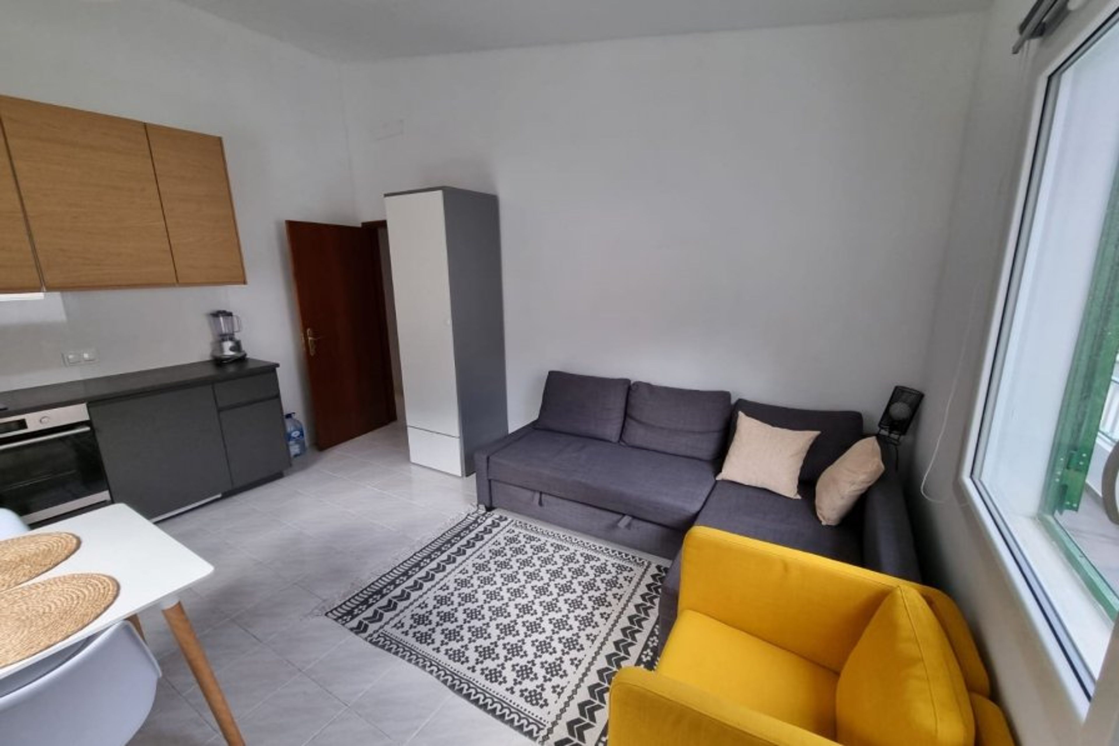 Bright Living and kitchen space.