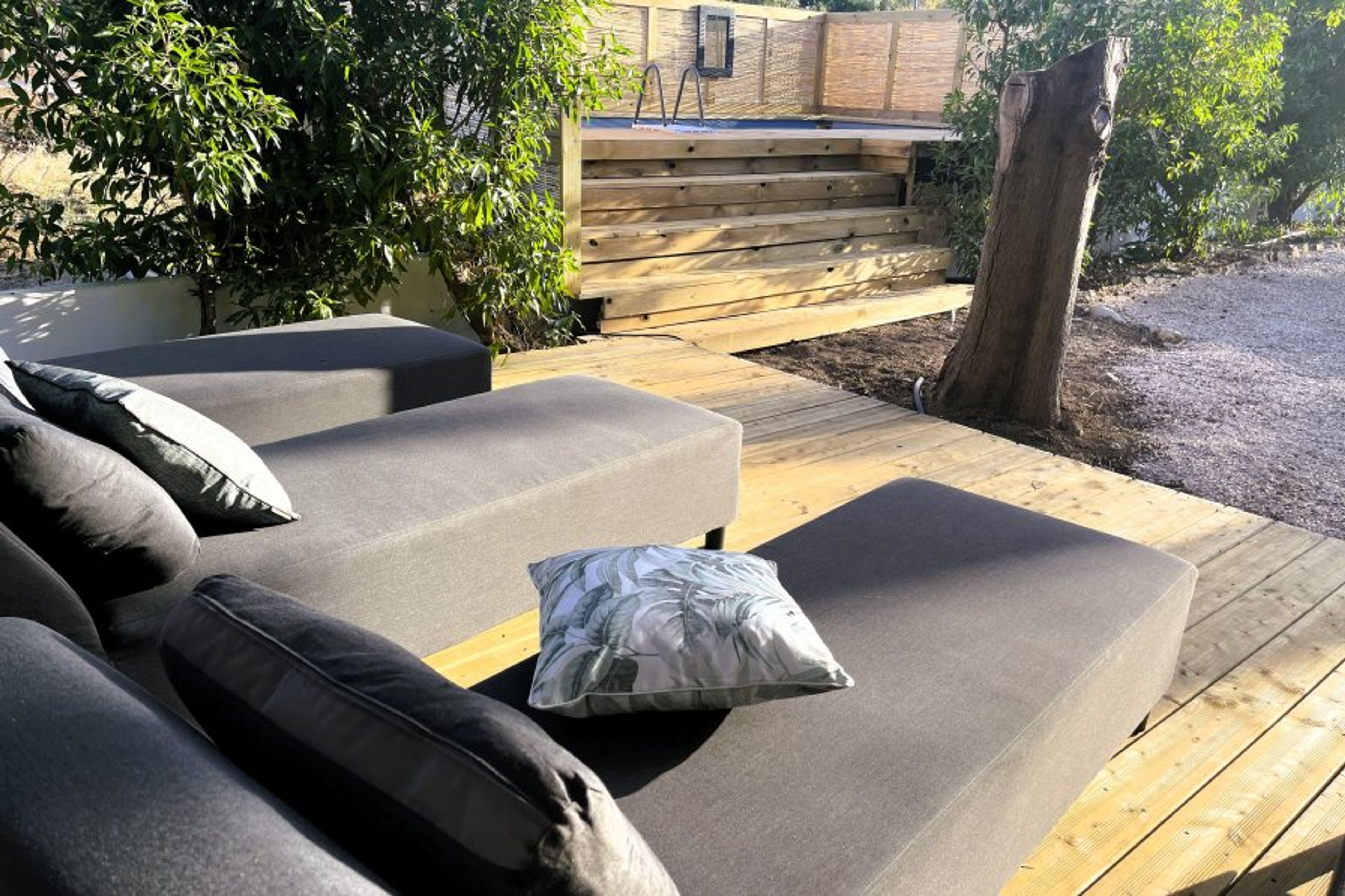 Swim, sunbathe, relax – repeat!