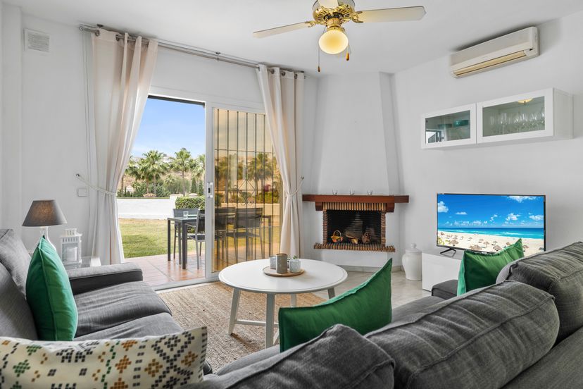 Apartment in Sitio de Calahonda, Spain